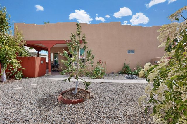 841 11th Avenue SE, Rio Rancho, NM 87124