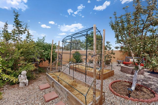 841 11th Avenue SE, Rio Rancho, NM 87124