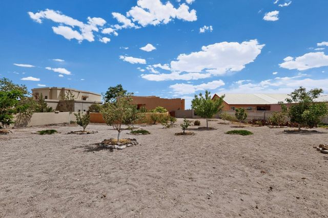 841 11th Avenue SE, Rio Rancho, NM 87124