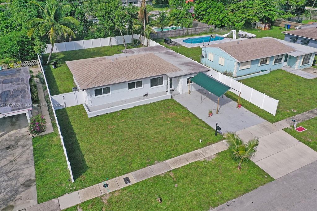 631 Arizona Ave, Fort Lauderdale, FL 33312