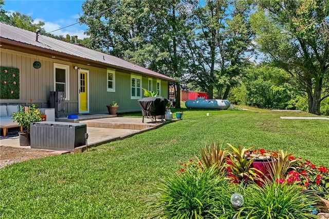 11026 Shach Creek Road, Excelsior Springs, MO 64024