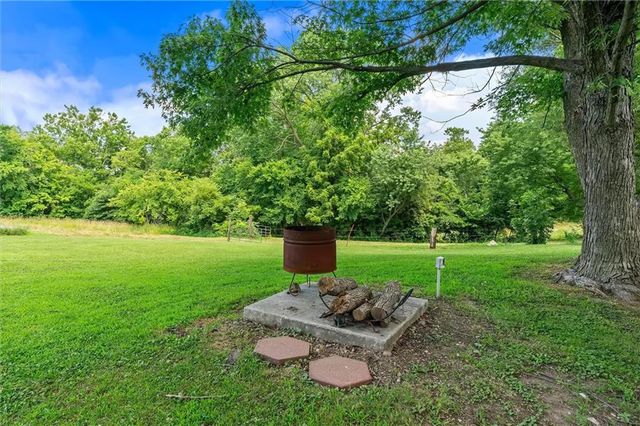 11026 Shach Creek Road, Excelsior Springs, MO 64024