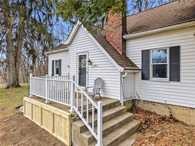 2411 Graceland Rd, Neshannock Twp, PA 16105