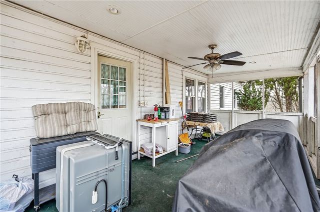 2411 Graceland Rd, Neshannock Twp, PA 16105