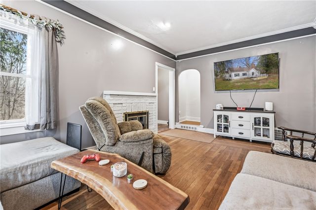 2411 Graceland Rd, Neshannock Twp, PA 16105