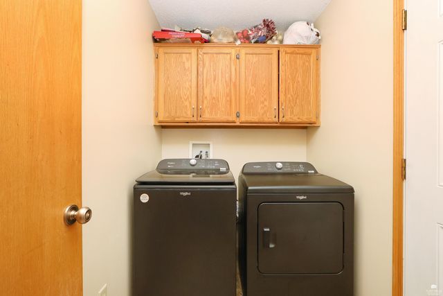 409 Brookhaven Drive, Manhattan, KS 66502