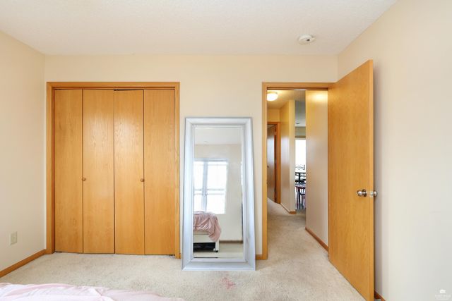 409 Brookhaven Drive, Manhattan, KS 66502