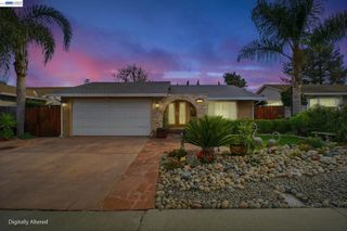 3020 San Andreas Dr, Union City, CA 94587