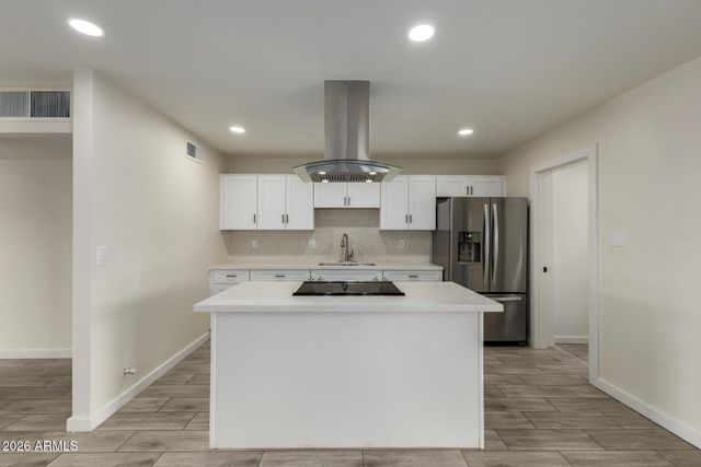 3700 W KEIM Drive, Phoenix, AZ 85019