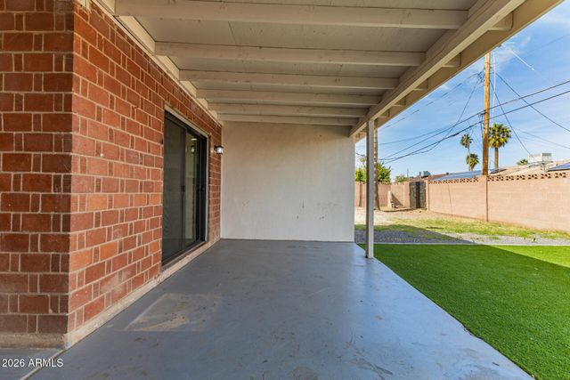 3700 W KEIM Drive, Phoenix, AZ 85019