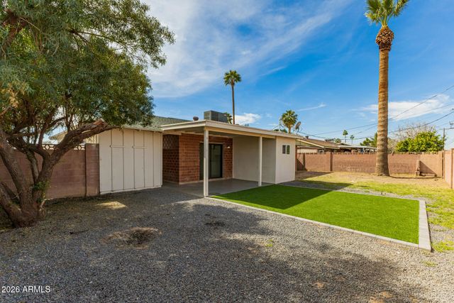 3700 W KEIM Drive, Phoenix, AZ 85019