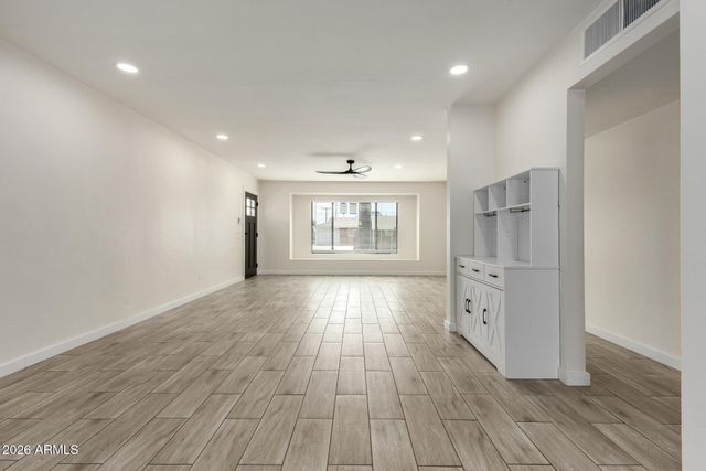 3700 W KEIM Drive, Phoenix, AZ 85019