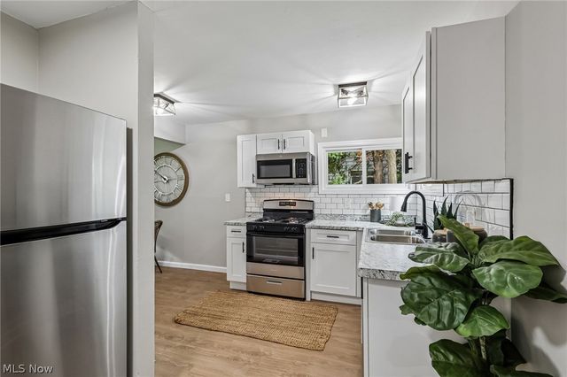 1562 Denison Avenue NW, Warren, OH 44485