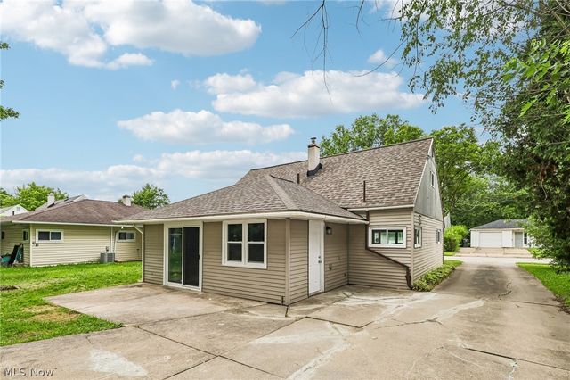 1562 Denison Avenue NW, Warren, OH 44485