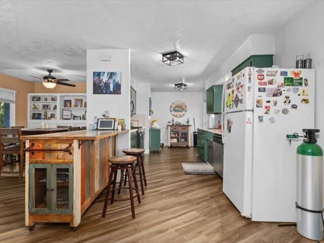 2141 Hardenbrook Avenue, Shasta Lake, CA 96019
