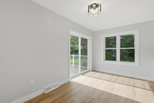 517 Alan Drive, Mount Horeb, WI 53572