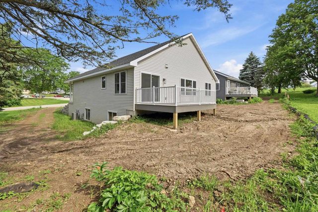517 Alan Drive, Mount Horeb, WI 53572