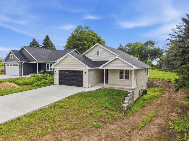517 Alan Drive, Mount Horeb, WI 53572