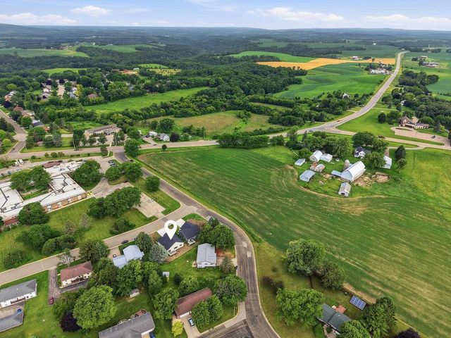 517 Alan Drive, Mount Horeb, WI 53572