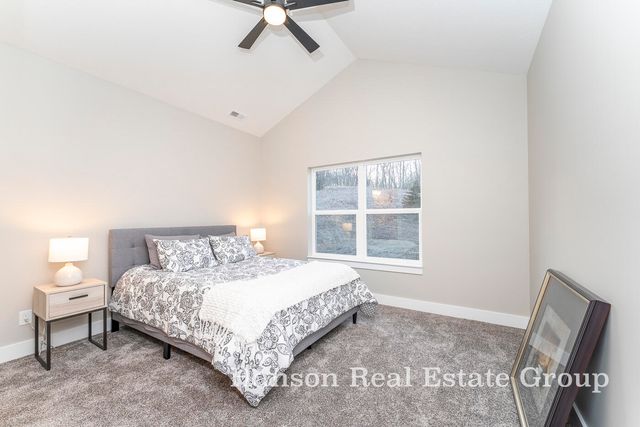 1399 Center Hill Road SE 31, Lowell, MI 49331