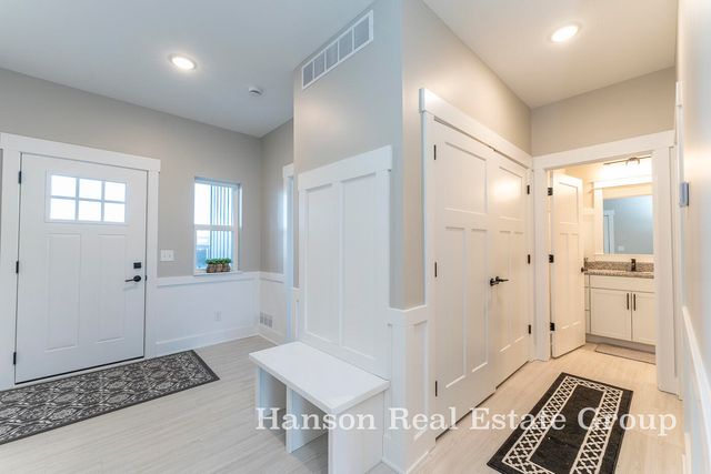 1399 Center Hill Road SE 31, Lowell, MI 49331