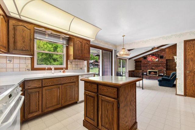3455 Birnamwood DRIVE, Slinger, WI 53086