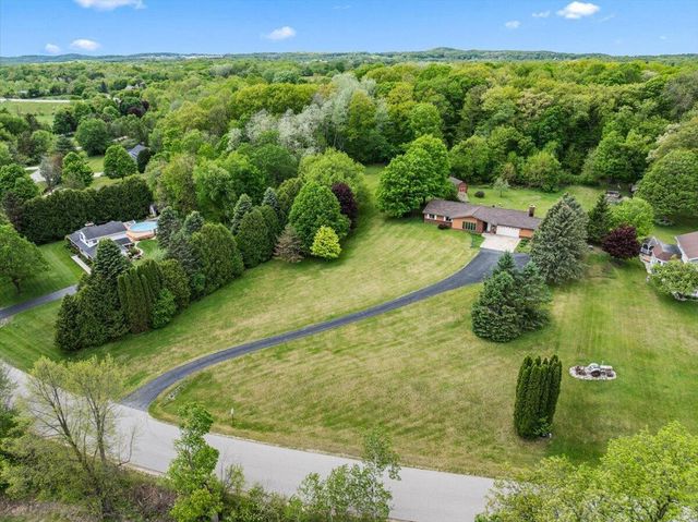 3455 Birnamwood DRIVE, Slinger, WI 53086