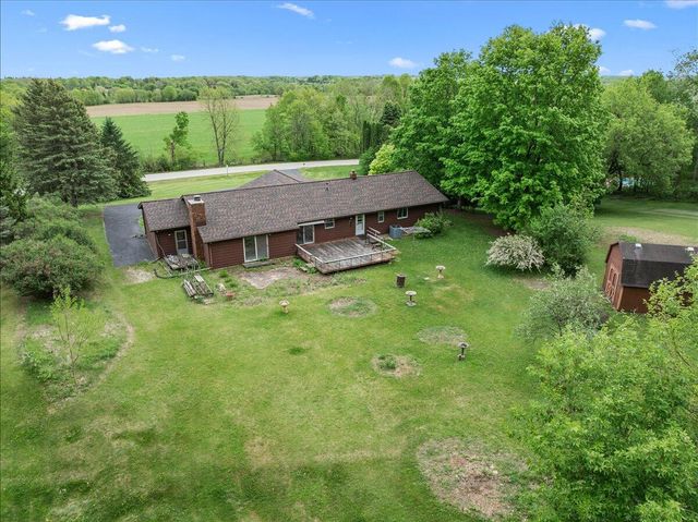 3455 Birnamwood DRIVE, Slinger, WI 53086