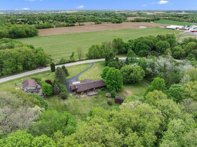 3455 Birnamwood DRIVE, Slinger, WI 53086