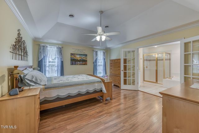 620 Glen Oaks Place, Johnson City, TN 37615