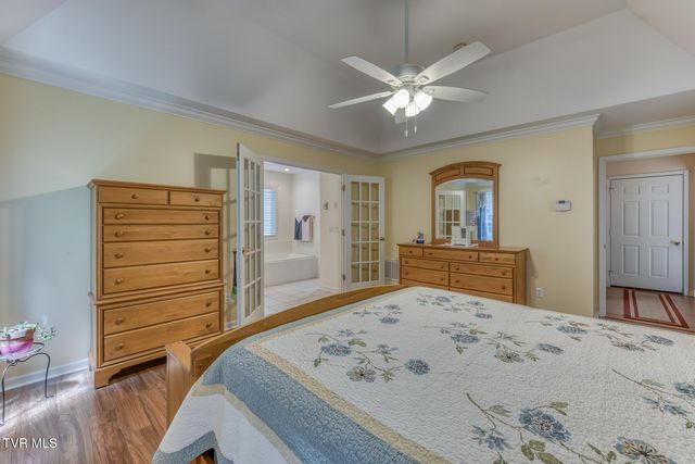 620 Glen Oaks Place, Johnson City, TN 37615