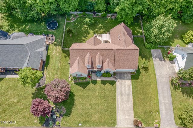 620 Glen Oaks Place, Johnson City, TN 37615