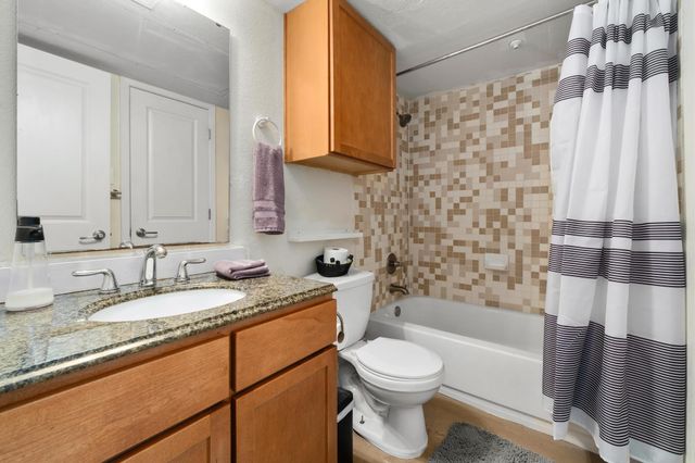 3204 Manchaca RD 407, Austin, TX 78704