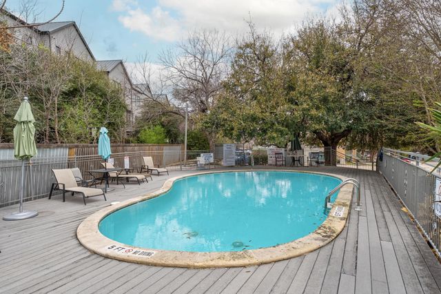 3204 Manchaca RD 407, Austin, TX 78704