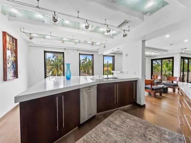 76 Isle Of Venice Drive G, Fort Lauderdale, FL 33301