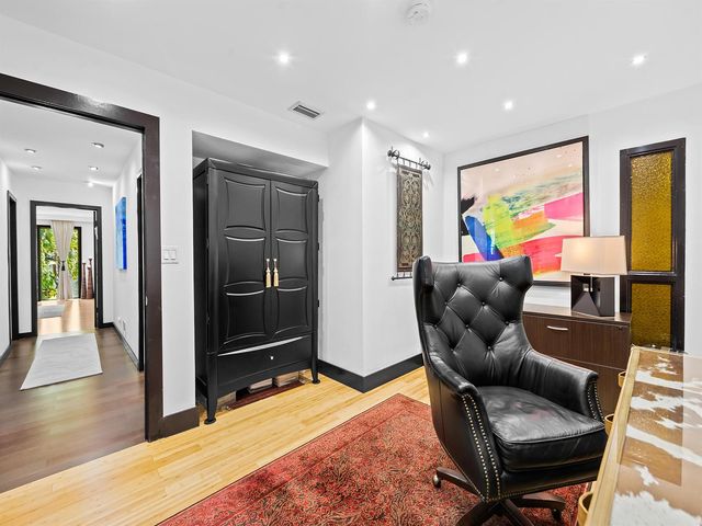 76 Isle Of Venice Drive G, Fort Lauderdale, FL 33301