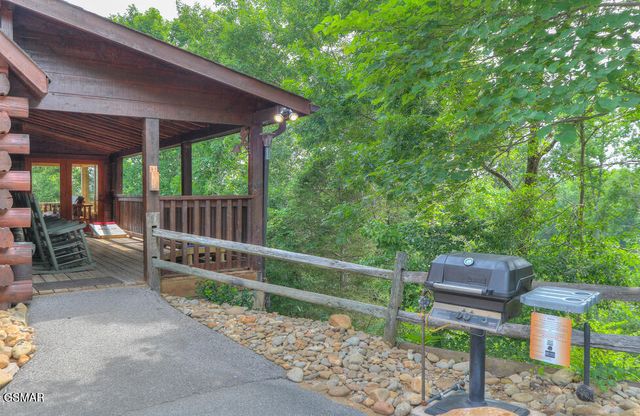 339 Oak Haven Way, Sevierville, TN 37876