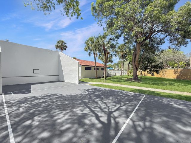 227 NW 45th Avenue, Deerfield Beach, FL 33442