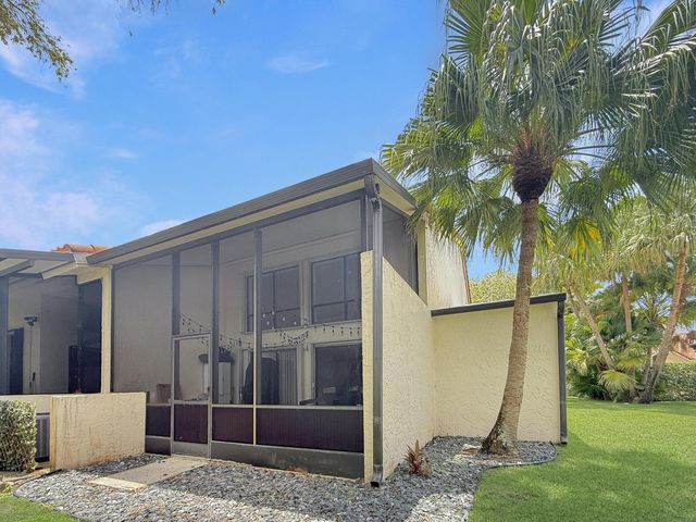 227 NW 45th Avenue, Deerfield Beach, FL 33442