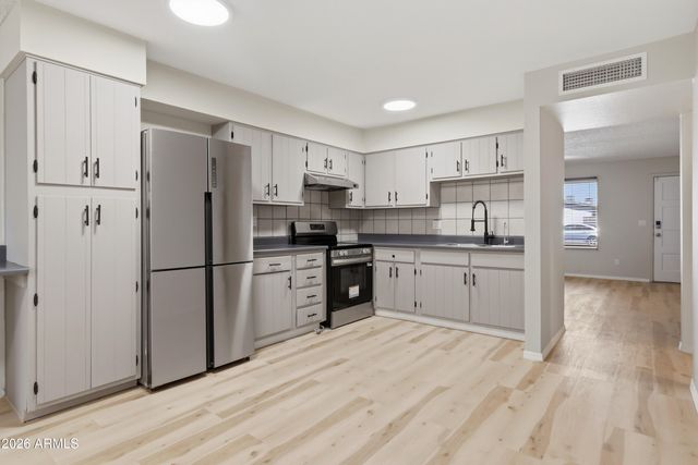 4223 W PASADENA Avenue, Phoenix, AZ 85019