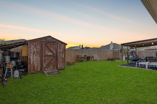 1319 Collier Point Lane, Fresno, TX 77545