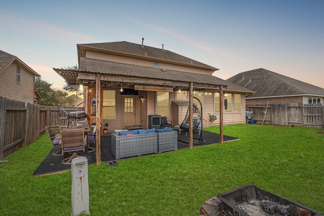 1319 Collier Point Lane, Fresno, TX 77545