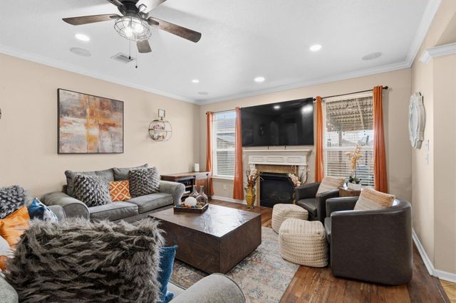 1319 Collier Point Lane, Fresno, TX 77545