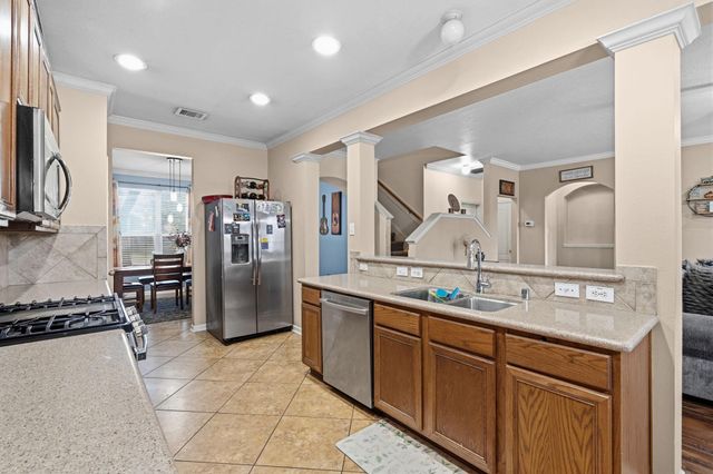1319 Collier Point Lane, Fresno, TX 77545
