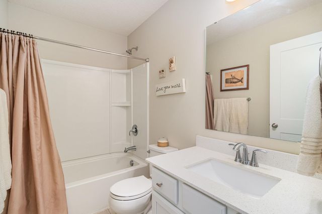 13958 Lupine Trail NE, Prior Lake, MN 55372