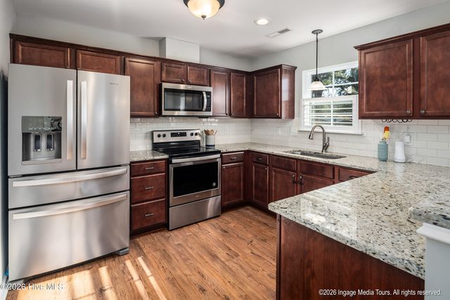 825 Jade Lane, Winterville, NC 28590