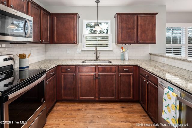 825 Jade Lane, Winterville, NC 28590