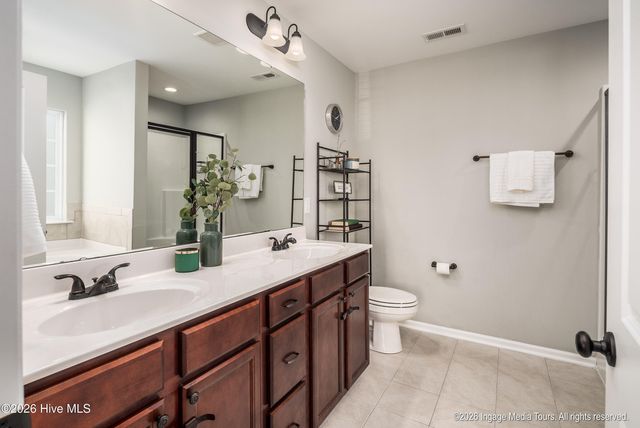 825 Jade Lane, Winterville, NC 28590