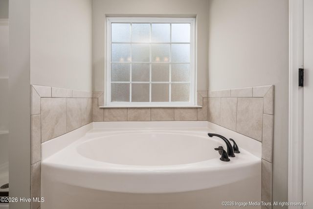 825 Jade Lane, Winterville, NC 28590