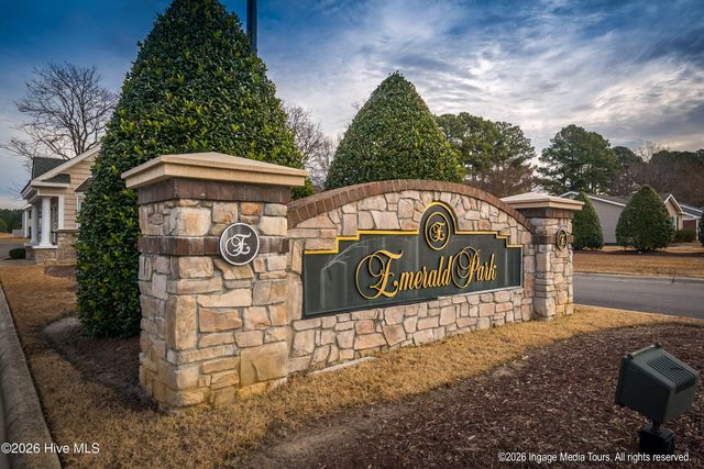 825 Jade Lane, Winterville, NC 28590